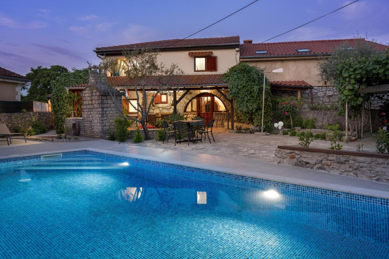 Stone Lady Holiday Home With Pool&Hot Tub,Sauna,Bbq,Garden Rasopasno Buitenkant foto